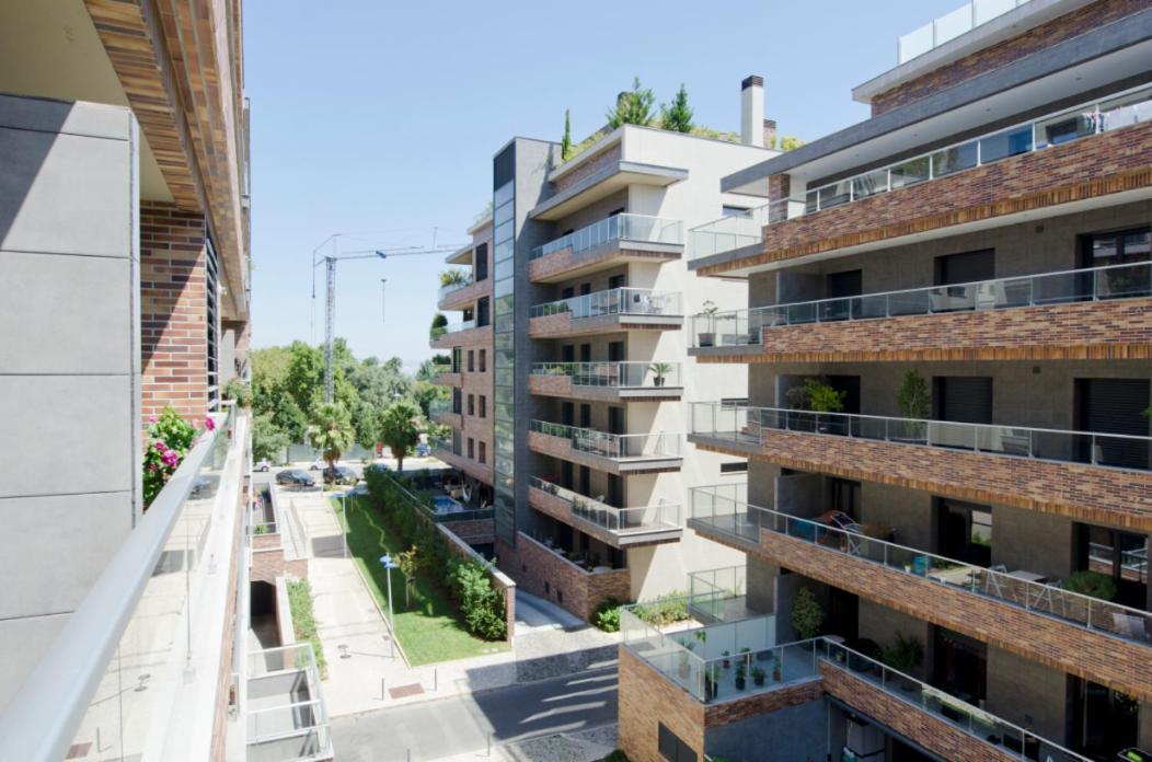 Apartamento Parque Nacoes / Jardins Cristo Rei *